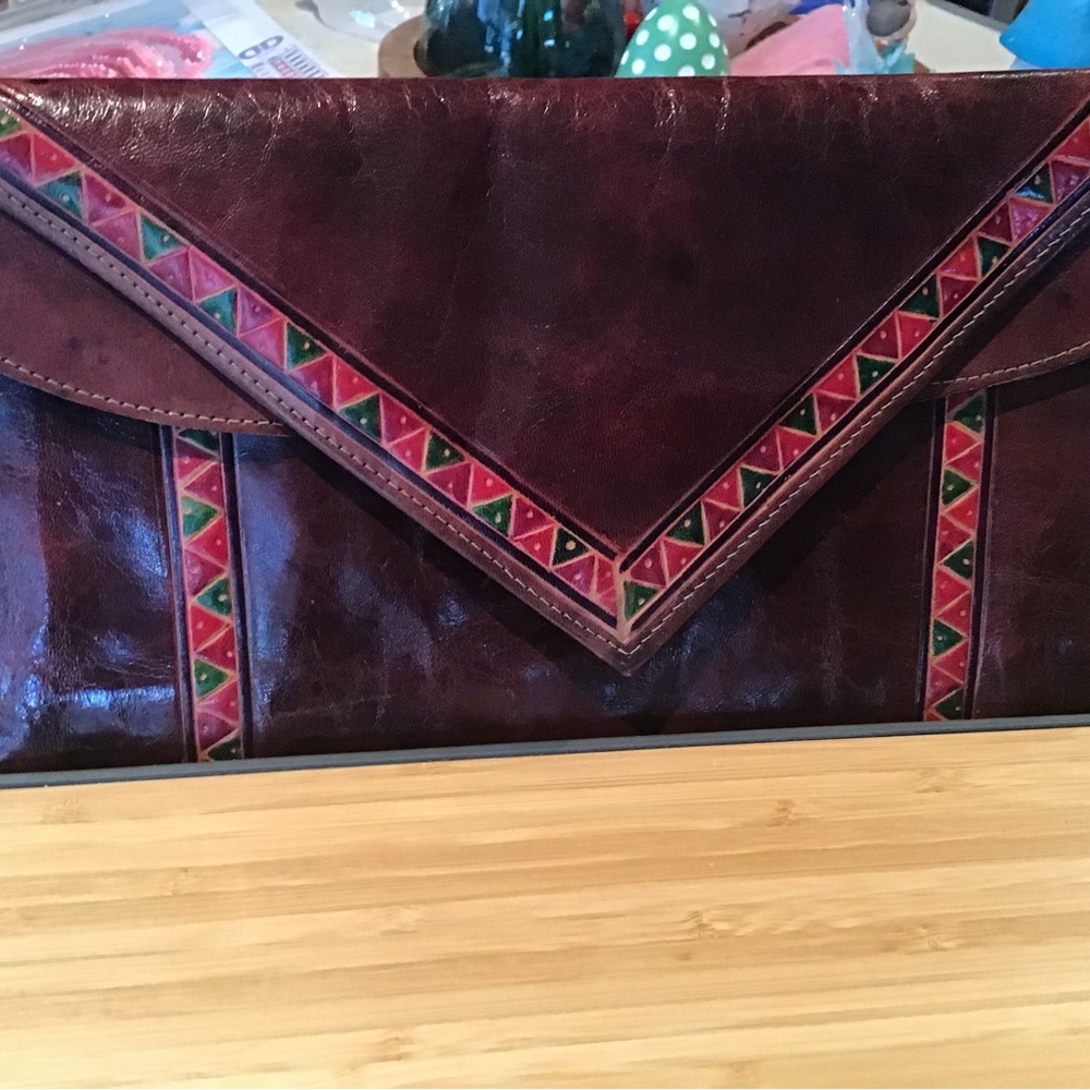 Envelope clutch